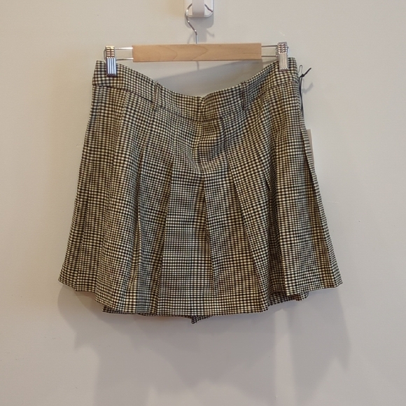 Maison D’Amelie Dresses & Skirts - Y2K Indie Sleeze Preppy Gray Plaid Mini Skirt Maison D' Amelie Size Large NWT